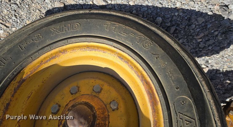 image for item DY0820 1992 John Deere 310D backhoe