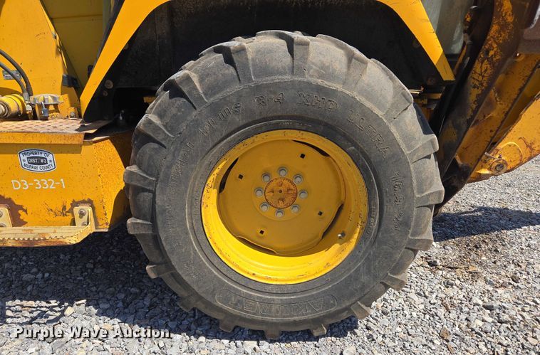 image for item DY0820 1992 John Deere 310D backhoe