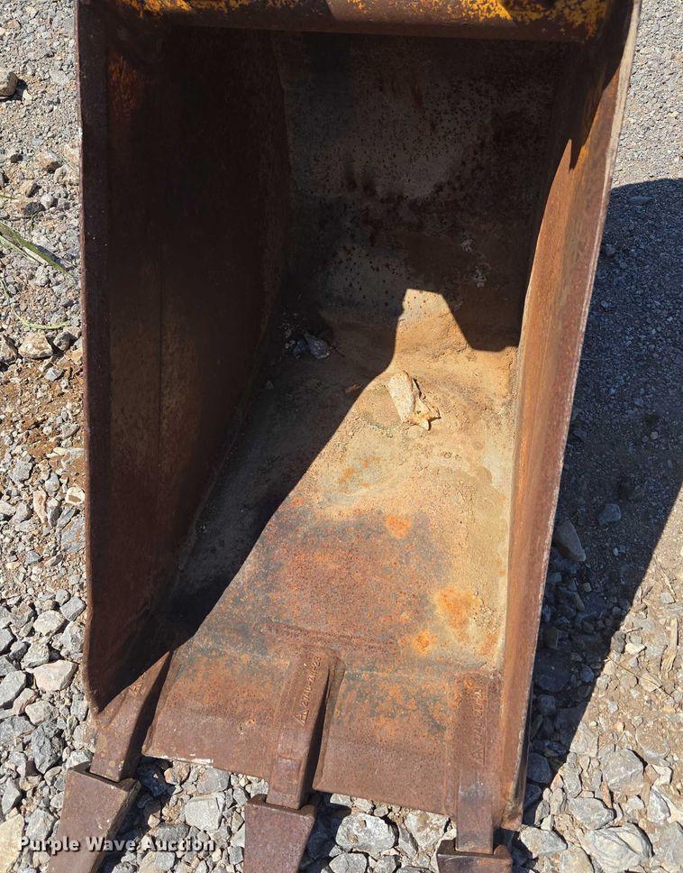 image for item DY0820 1992 John Deere 310D backhoe