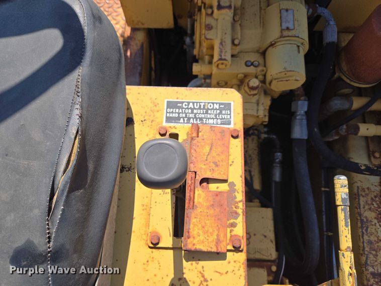 image for item DY0821 Ferguson SP912 pneumatic roller