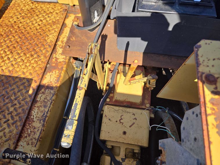 image for item DY0821 Ferguson SP912 pneumatic roller