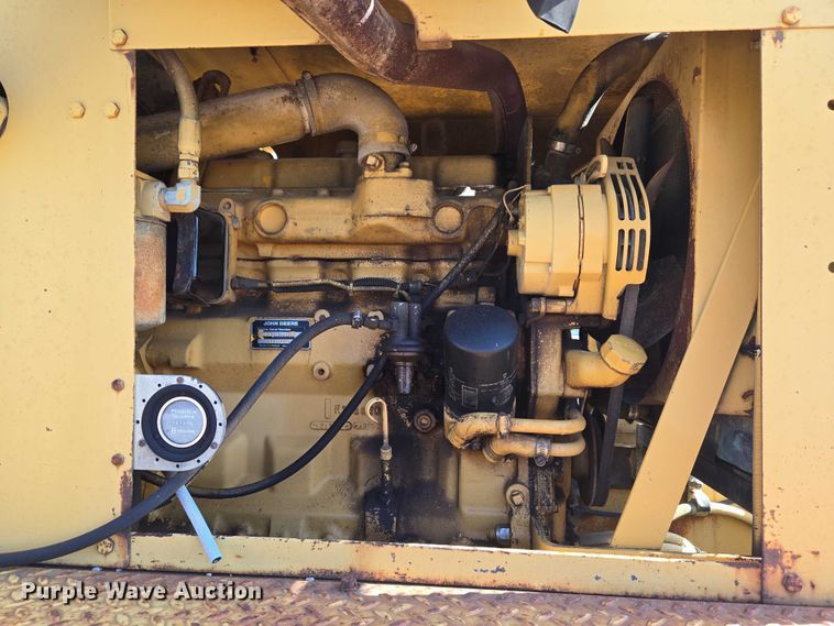 image for item DY0821 Ferguson SP912 pneumatic roller