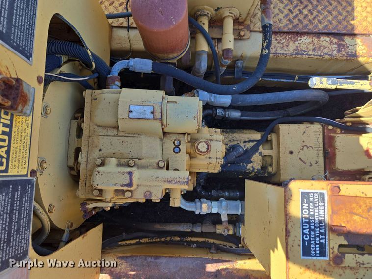 image for item DY0821 Ferguson SP912 pneumatic roller