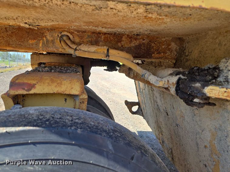 image for item DY0821 Ferguson SP912 pneumatic roller