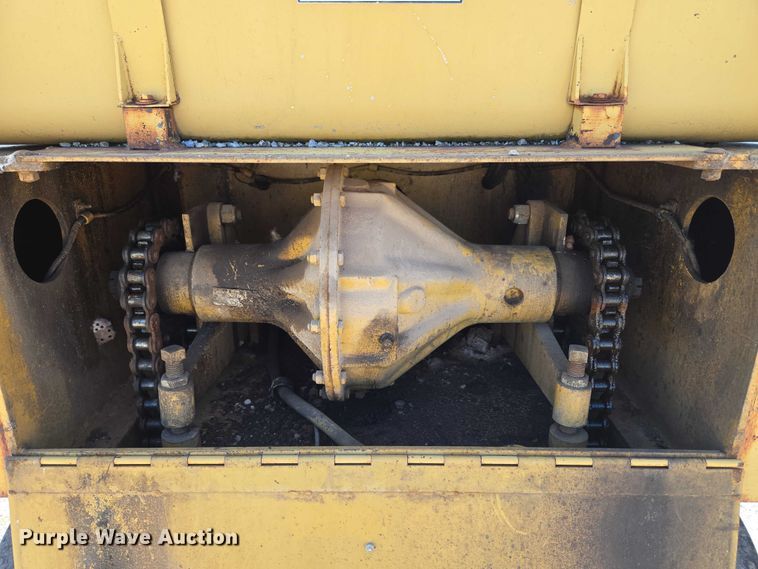 image for item DY0821 Ferguson SP912 pneumatic roller