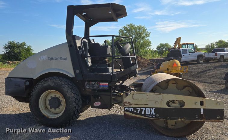 image for item DY0822 Ingersoll Rand SD-77DX TF single drum vibratory roller