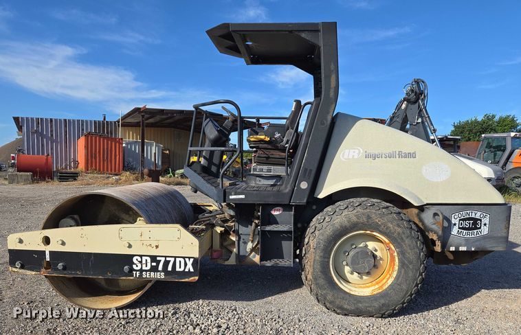 image for item DY0822 Ingersoll Rand SD-77DX TF single drum vibratory roller