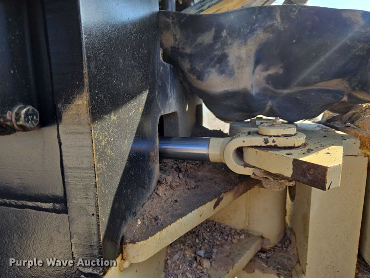 image for item DY0822 Ingersoll Rand SD-77DX TF single drum vibratory roller