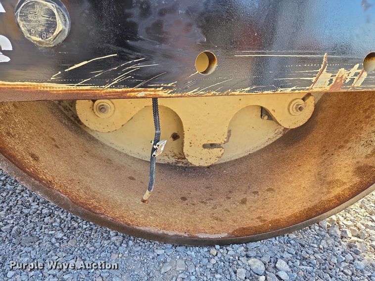 image for item DY0822 Ingersoll Rand SD-77DX TF single drum vibratory roller