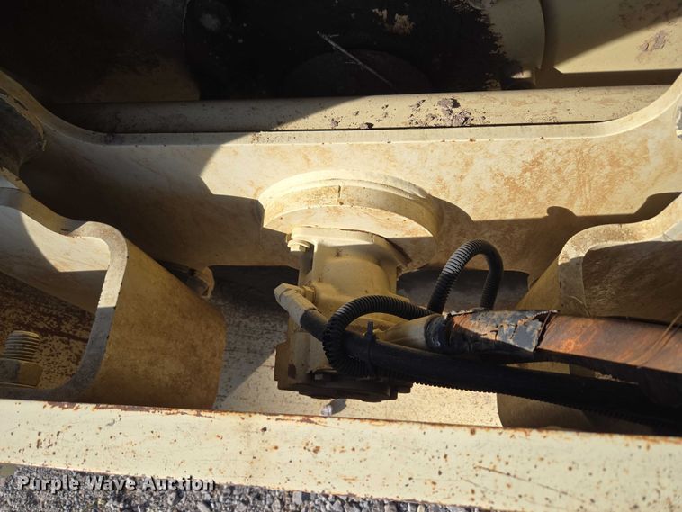 image for item DY0822 Ingersoll Rand SD-77DX TF single drum vibratory roller