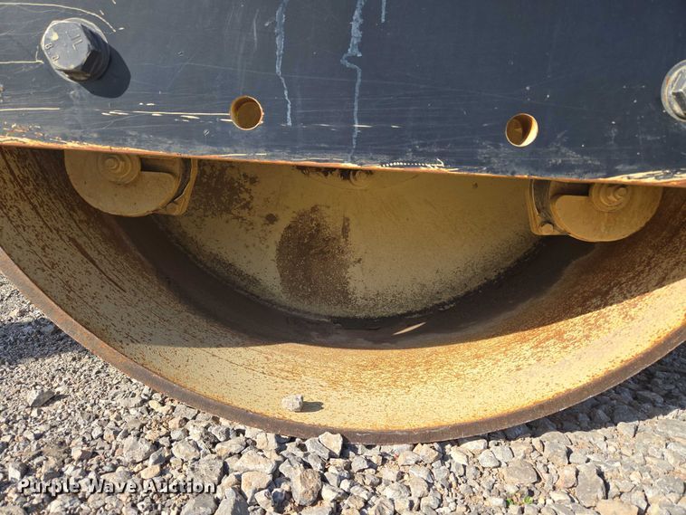 image for item DY0822 Ingersoll Rand SD-77DX TF single drum vibratory roller