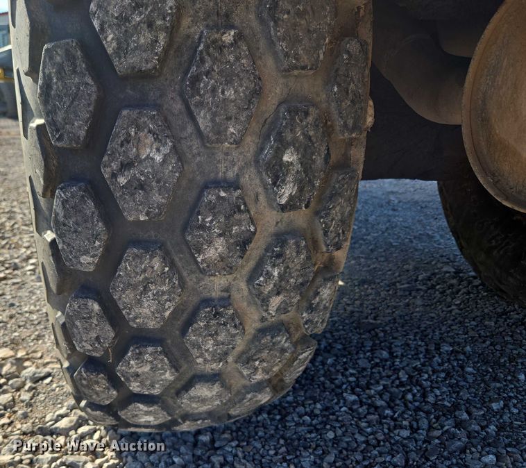 image for item DY0822 Ingersoll Rand SD-77DX TF single drum vibratory roller