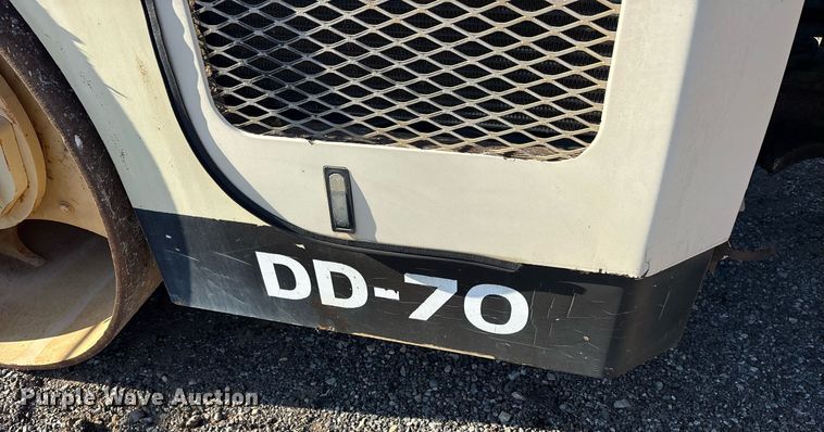 image for item DY0823 1998 Ingersoll Rand DD-70 double drum vibratory roller