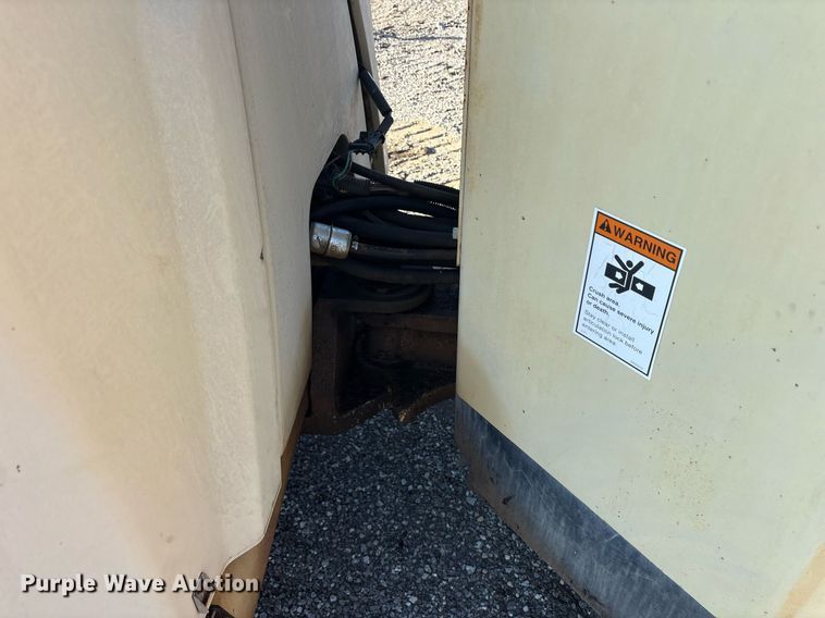 image for item DY0823 1998 Ingersoll Rand DD-70 double drum vibratory roller