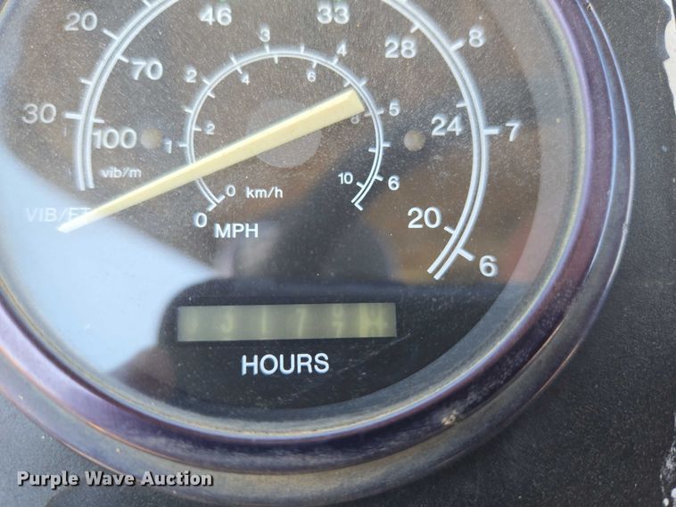 image for item DY0823 1998 Ingersoll Rand DD-70 double drum vibratory roller