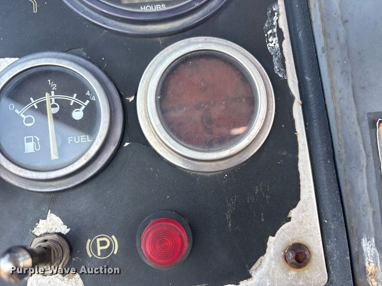 image for item DY0823 1998 Ingersoll Rand DD-70 double drum vibratory roller