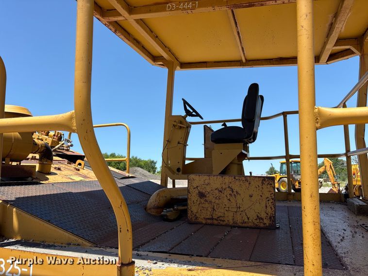 image for item DY0824 Etnyre chip spreader