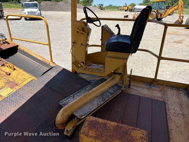 image for item DY0824 Etnyre chip spreader