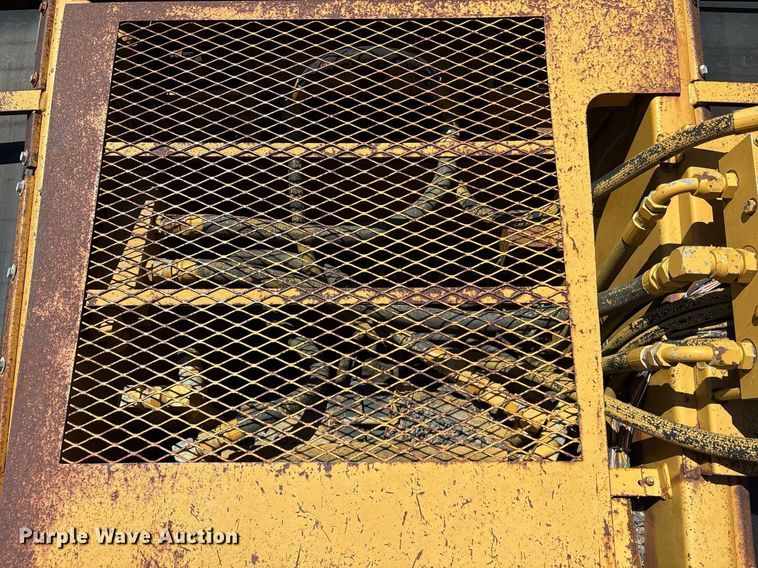 image for item DY0824 Etnyre chip spreader