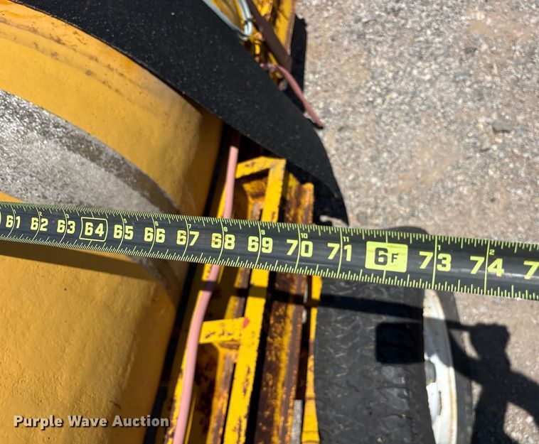 image for item DY0825 Red Ewald 300 sprayer