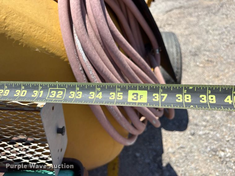 image for item DY0825 Red Ewald 300 sprayer