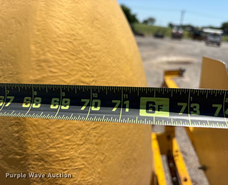 image for item DY0825 Red Ewald 300 sprayer