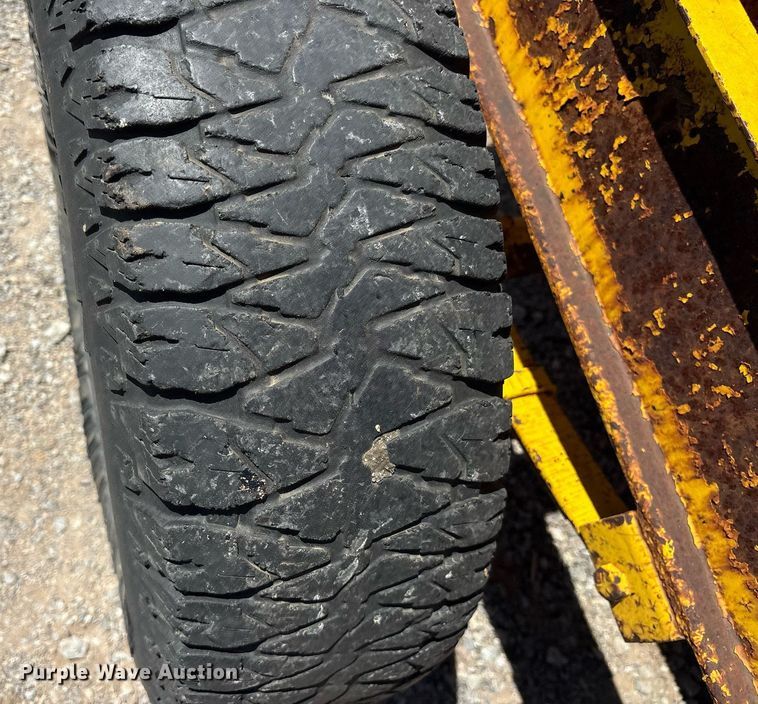 image for item DY0825 Red Ewald 300 sprayer