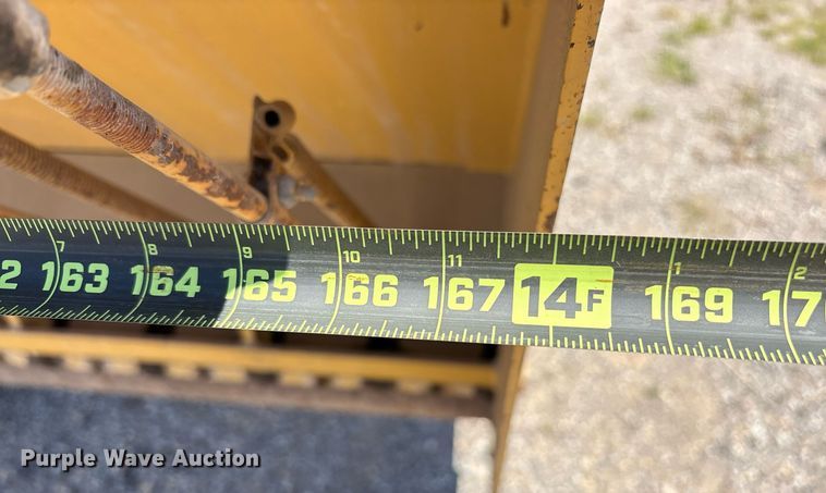 image for item DY0828 Etnyre chip spreader