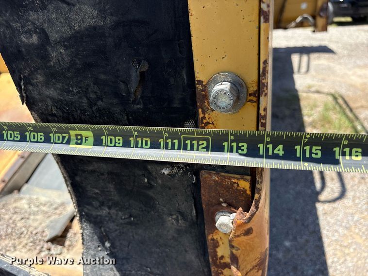 image for item DY0828 Etnyre chip spreader