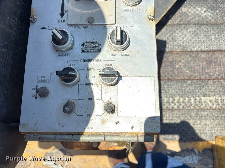 image for item DY0828 Etnyre chip spreader