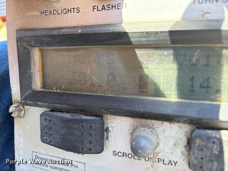 image for item DY0828 Etnyre chip spreader