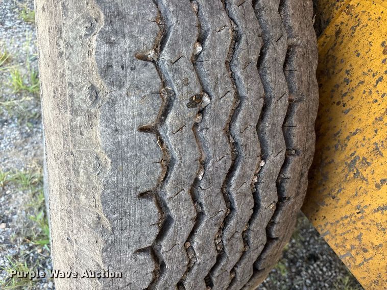 image for item DY0828 Etnyre chip spreader