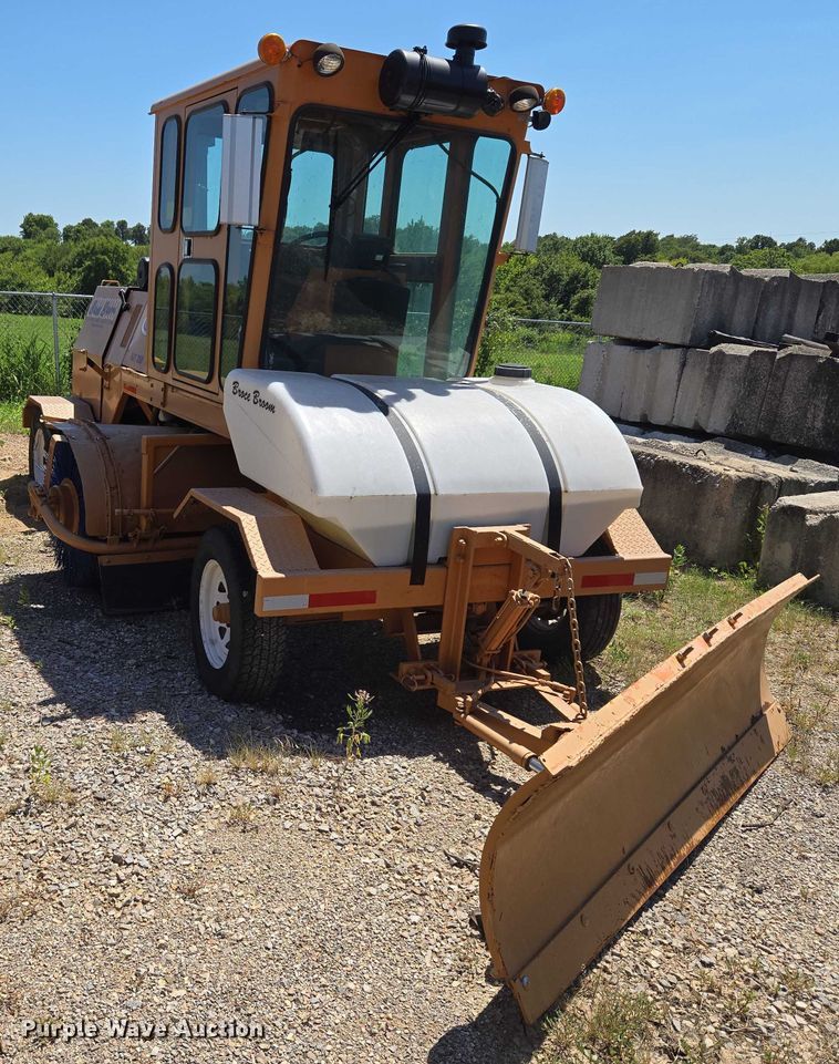 image for item DY0829 Broce RJT350 broom