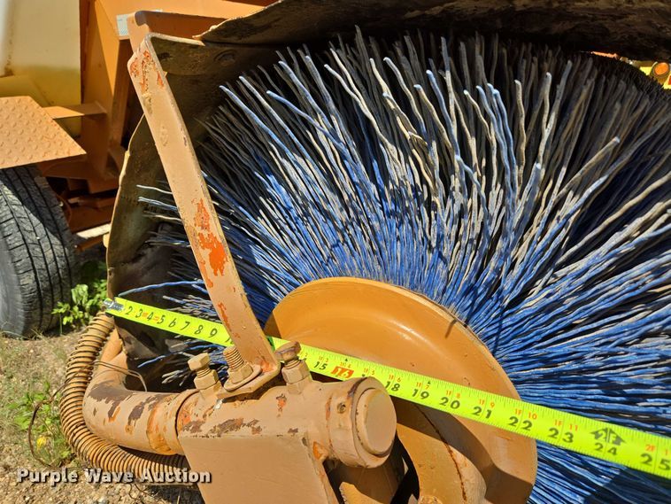 image for item DY0829 Broce RJT350 broom