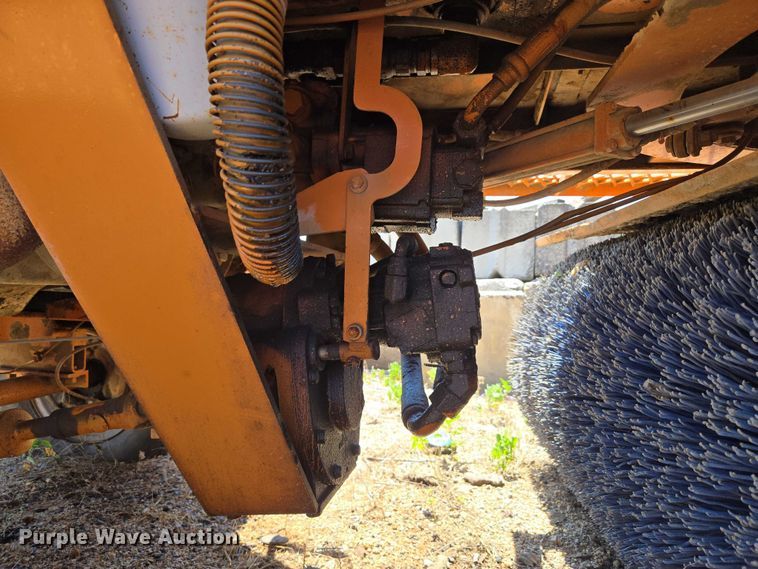 image for item DY0829 Broce RJT350 broom