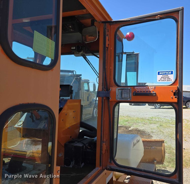 image for item DY0829 Broce RJT350 broom