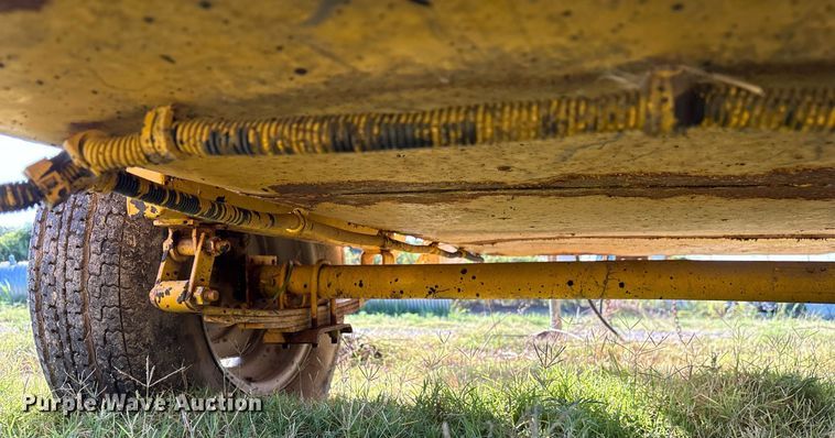 image for item DY0831 1997 SMCI SGS-275 pothole patcher