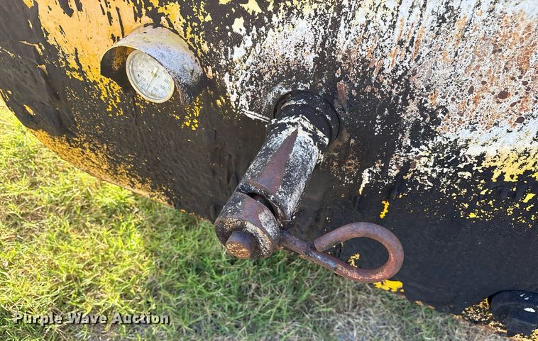 image for item DY0831 1997 SMCI SGS-275 pothole patcher