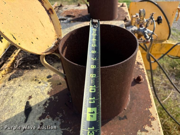 image for item DY0831 1997 SMCI SGS-275 pothole patcher