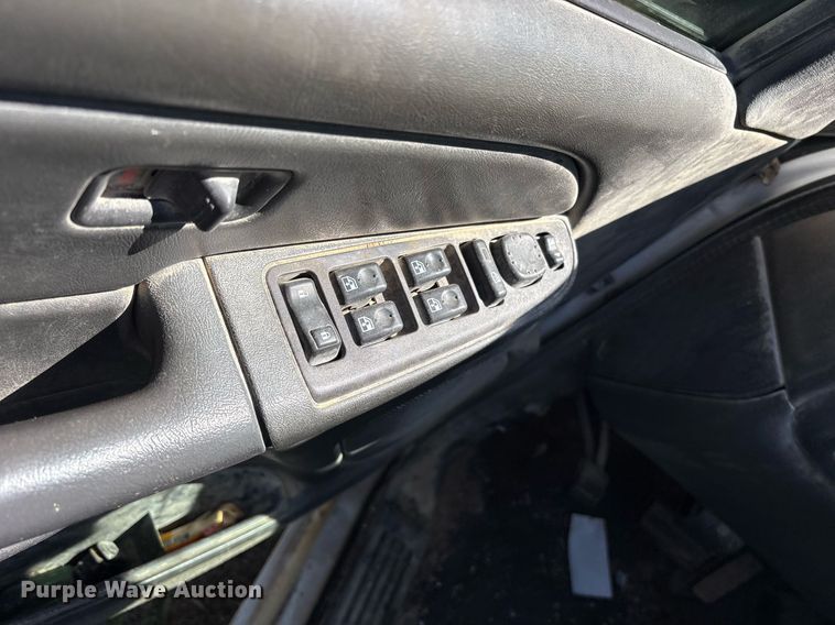 image for item DY0833 2005 Chevrolet Silverado 1500 Crew Cab pickup truck