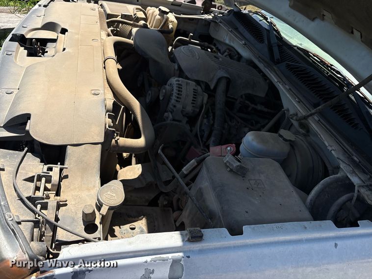 image for item DY0833 2005 Chevrolet Silverado 1500 Crew Cab pickup truck