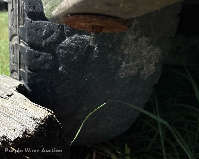 image for item DY0833 2005 Chevrolet Silverado 1500 Crew Cab pickup truck