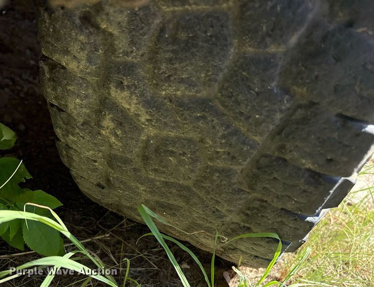 image for item DY0833 2005 Chevrolet Silverado 1500 Crew Cab pickup truck