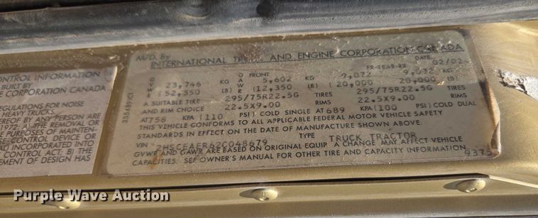 image for item DY0835 2002 International 9200i dump truck