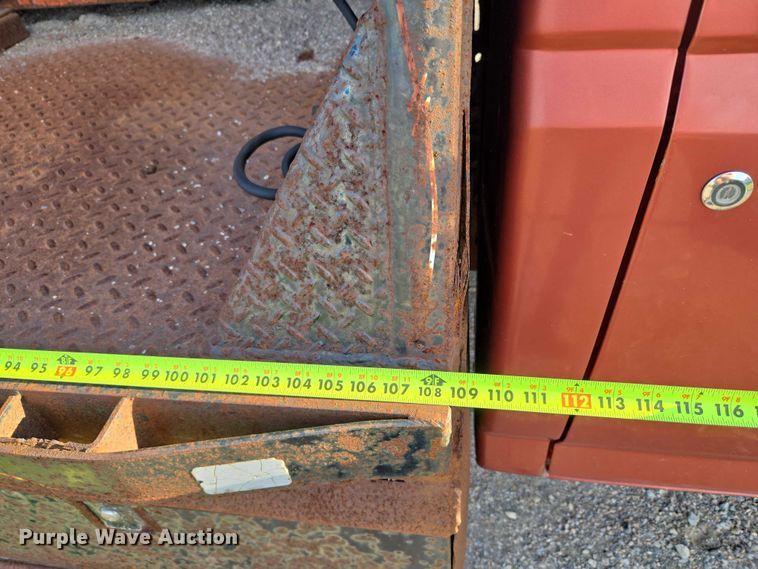 image for item DY0836 1994 Ford F250 flatbed pickup truck
