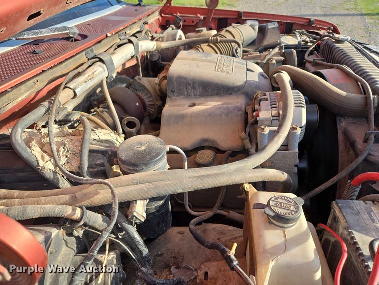 image for item DY0836 1994 Ford F250 flatbed pickup truck