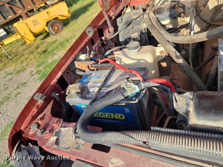 image for item DY0836 1994 Ford F250 flatbed pickup truck