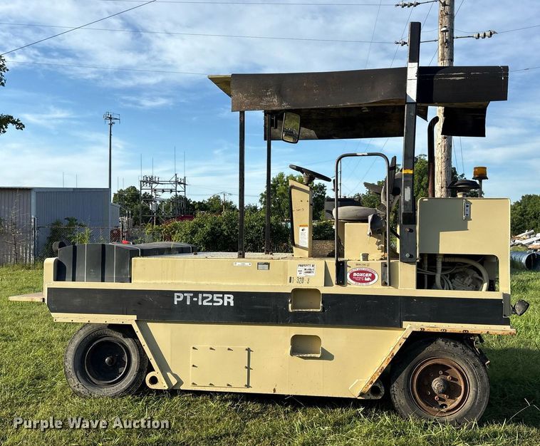 image for item DY0837 1998 Ingersoll Rand PT-125R pneumatic roller