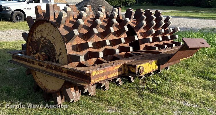 image for item DY0838 Shovel Supply 112W double drum roller