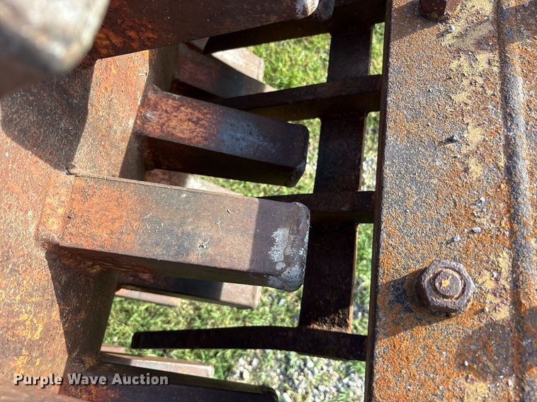 image for item DY0838 Shovel Supply 112W double drum roller